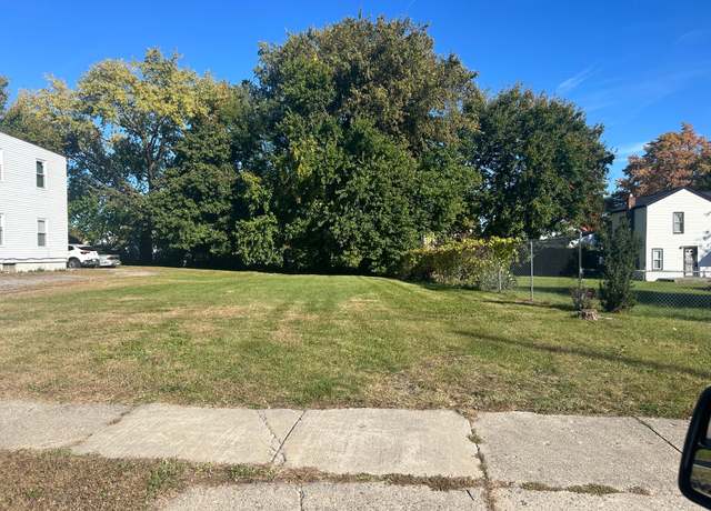 Property at 45 Lake St, Pontiac, MI 48341, 3 beds, 1 bath