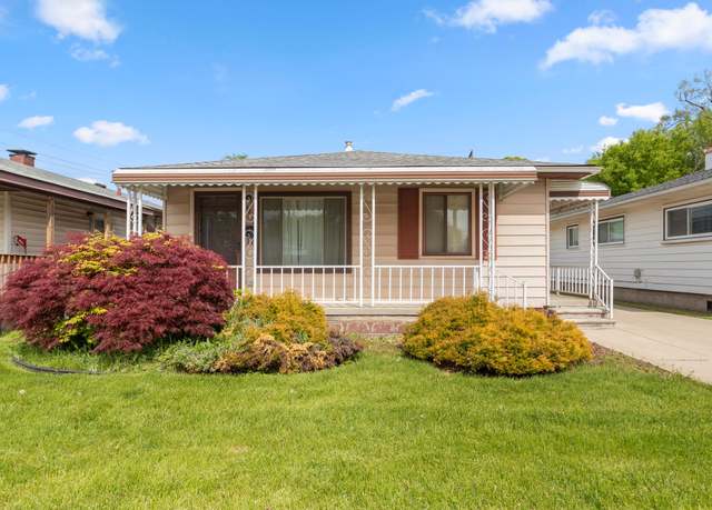 Property at 6817 Syracuse St, Taylor, MI 48180, 3 beds, 1 bath