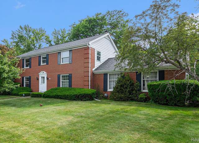 Property at 8276 Appleway Dr, Grand Blanc, MI 48439, 4 beds, 2.5 baths