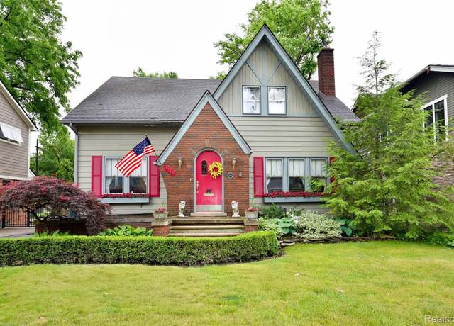 Property at 1719 Sycamore Ave, Royal Oak, MI 48073, 4 beds, 2 baths