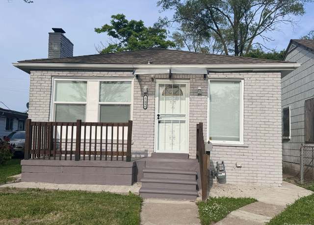 Property at 17886 Joseph Campau St, Hamtramck, MI 48212, 3 beds, 1 bath