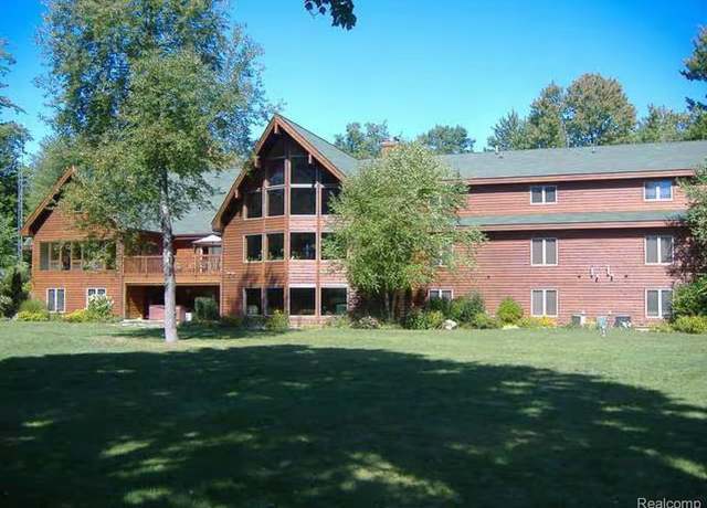 Property at 355 W Mannsiding Rd, Harrison, MI 48625, 15 beds, 18 baths