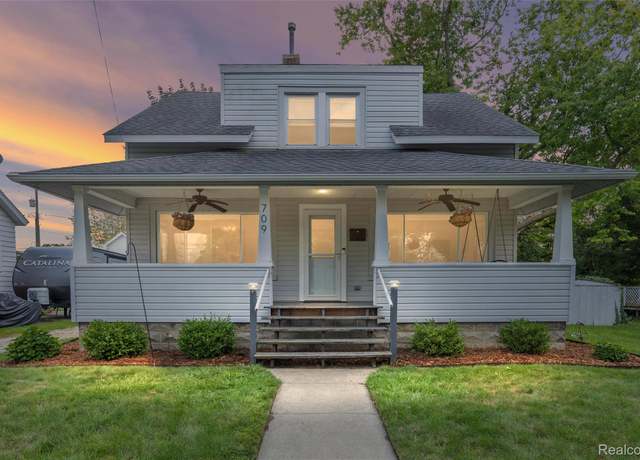 Property at 709 E Clinton St, Howell, MI 48843, 3 beds, 2 baths