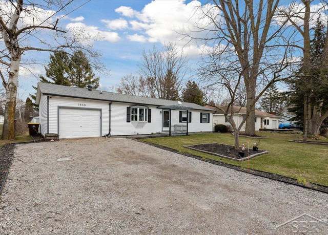 Property at 1939 S Mackenzie Ln, Mt Pleasant, MI 48858, 3 beds, 2 baths