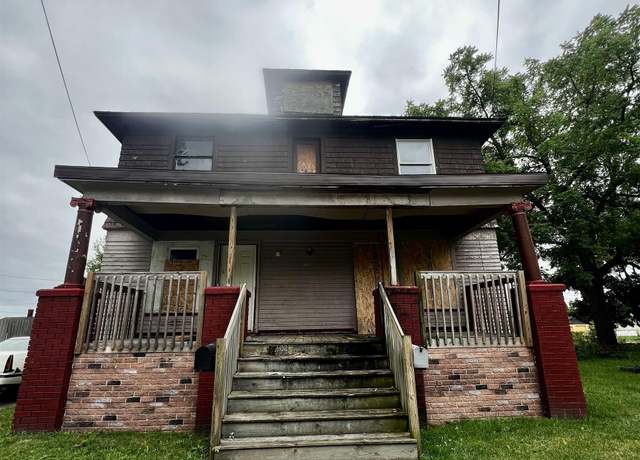 Property at 1114/1116 S Hamilton St, Saginaw, MI 48602, 6 beds, 2 baths