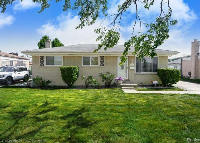 Property at 15616 Alsip St, Roseville, MI 48066, 3 beds, 1.5 baths