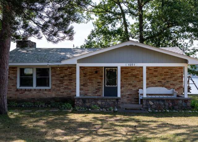 Property at 1051 N Crooked Lake Dr, Garfield Township, MI 48632, 2 beds, 1 bath