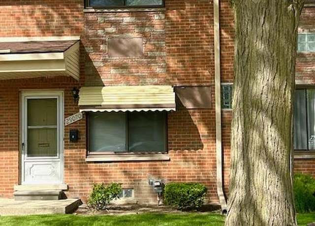 Property at 29070 Tessmer Ct, Madison Heights, MI 48071, 2 beds, 1.5 baths