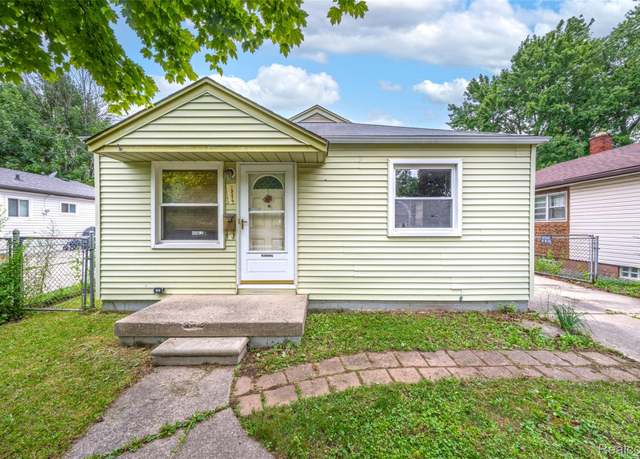 Property at 18379 Hazelwood St, Roseville, MI 48066, 2 beds, 1 bath