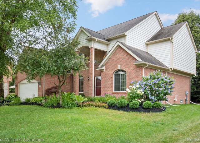 Property at 21889 Dunnabeck Ct, Novi, MI 48374, 4 beds, 2.5 baths