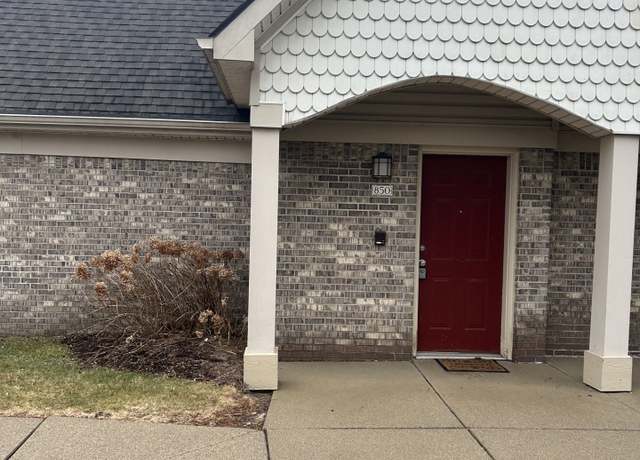 Property at 850 Amanda Ln, Pontiac, MI 48340, 3 beds, 2 baths