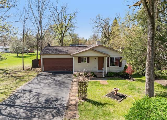 Property at 642 E Hamburg St, Pinckney, MI 48169, 3 beds, 2 baths