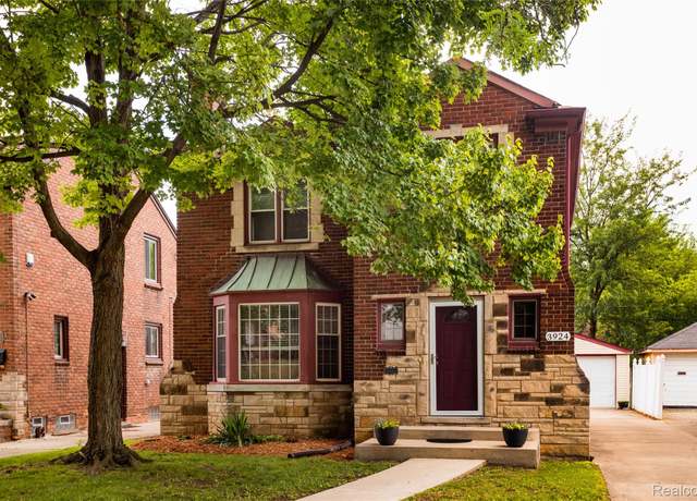 Property at 3924 Yorkshire Rd, Detroit, MI 48224, 3 beds, 1.5 baths