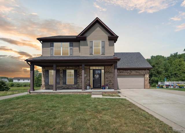 Property at 17256 Sunny Crest Ct, Romulus, MI 48174, 4 beds, 2.5 baths