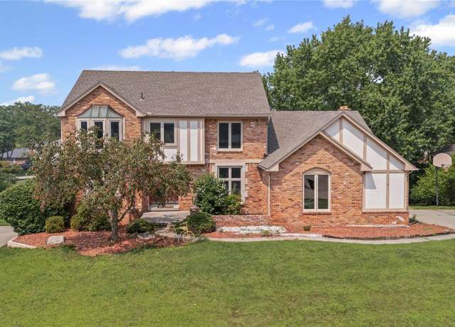 Property at 34970 Old Homestead Dr, Farmington Hills, MI 48335, 4 beds, 3.5 baths