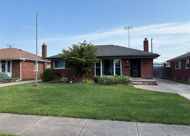Property at 21209 Yale St, St Clair Shores, MI 48081, 3 beds, 2 baths
