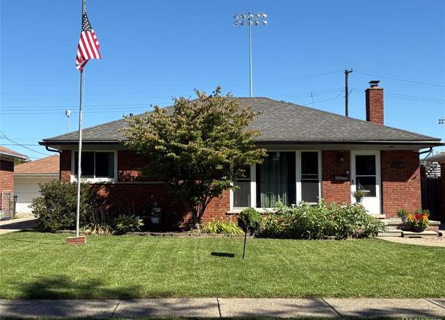 Property at 21209 Yale St, St Clair Shores, MI 48081, 3 beds, 2 baths