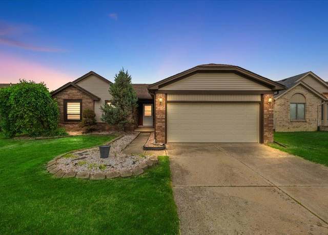 Property at 47477 Napoli Ln, Macomb, MI 48044, 3 beds, 1.5 baths