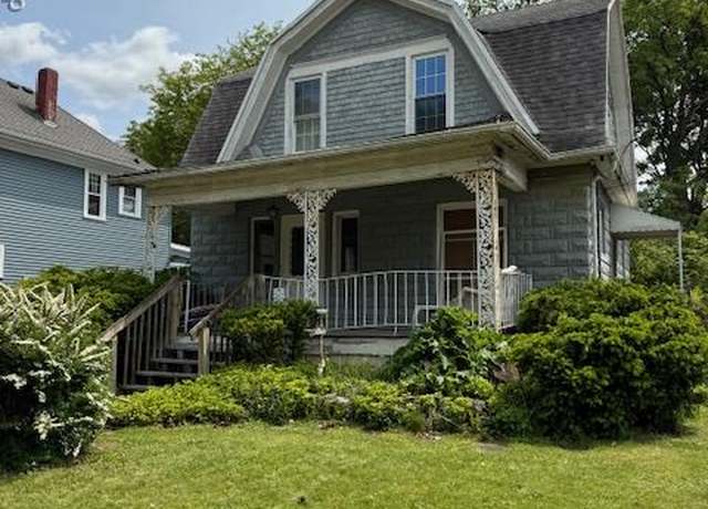 Property at 619 W Barnes Ave, Lansing, MI 48910, 3 beds, 1.5 baths