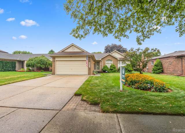 Property at 42917 Freeport Dr, Sterling Heights, MI 48313, 3 beds, 2 baths