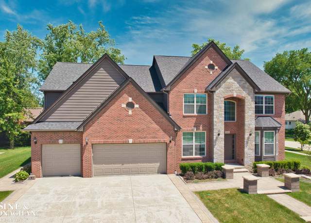 Property at 3890 Macaw Dr, Troy, MI 48083, 4 beds, 2.5 baths