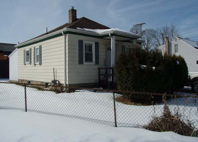 Property at 407 Livingston St, Howell, MI 48843, 2 beds, 1 bath