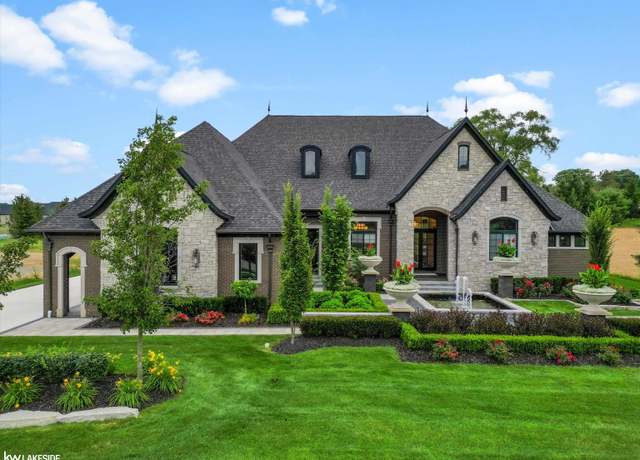 Property at 5769 Cotswold Dr, Washington, MI 48094, 4 beds, 4.5 baths