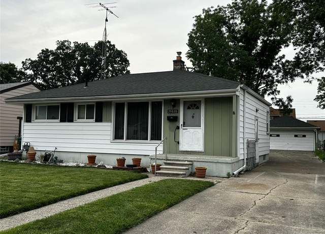 Property at 29020 Balmoral St S, Garden City, MI 48135, 3 beds, 1 bath
