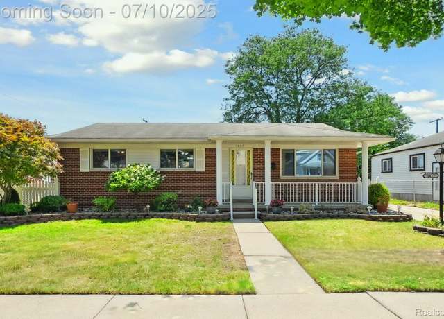 Property at 1427 Marion Ave, Taylor, MI 48146, 3 beds, 2 baths