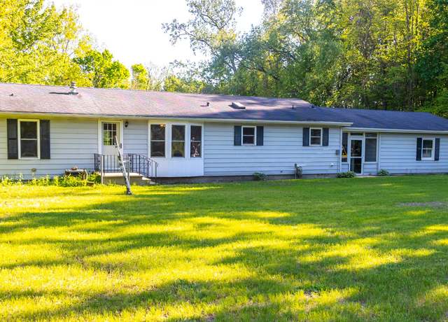 Property at 6340 Warren Woods Rd, Three Oaks, MI 49128, 3 beds, 2 baths
