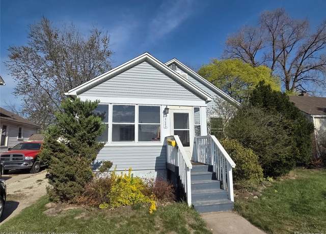 Property at 4085 3rd St, Wayne, MI 48184, 3 beds, 1 bath