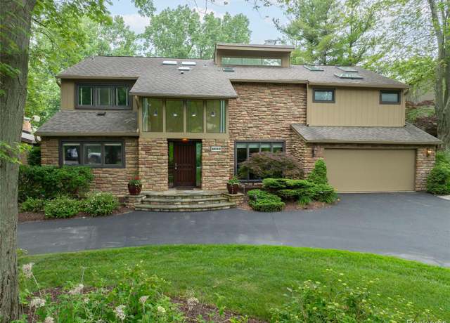 Property at 4683 Maura Ln, West Bloomfield, MI 48323, 4 beds, 4 baths