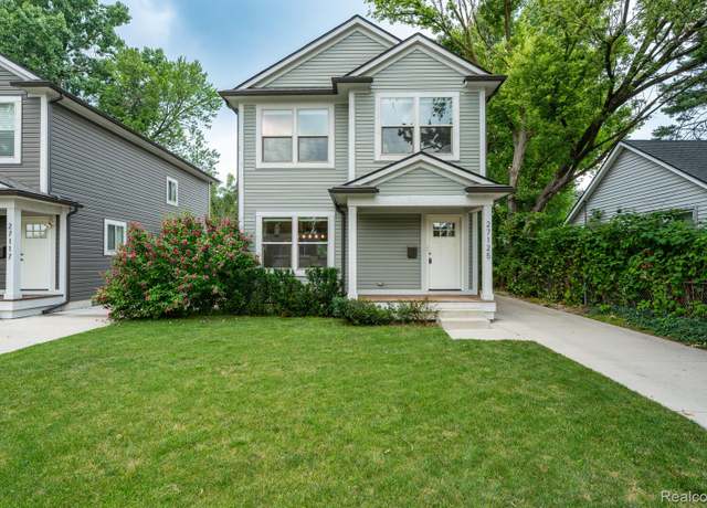Property at 27125 Barrington St, Madison Heights, MI 48071, 3 beds, 2.5 baths