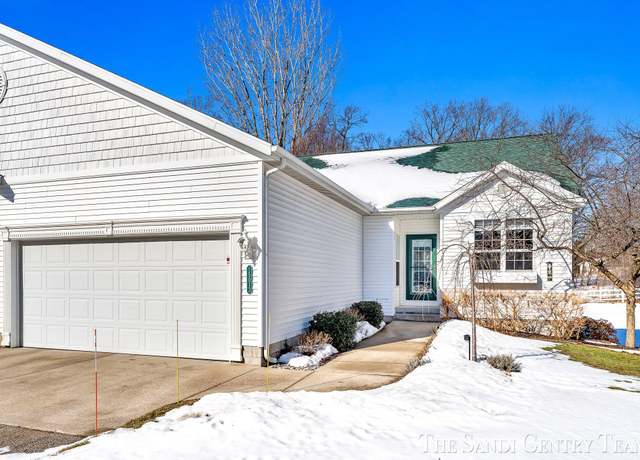 Property at 15013 Saddlebrook Trl, Spring Lake, MI 49456, 2 beds, 2.5 baths