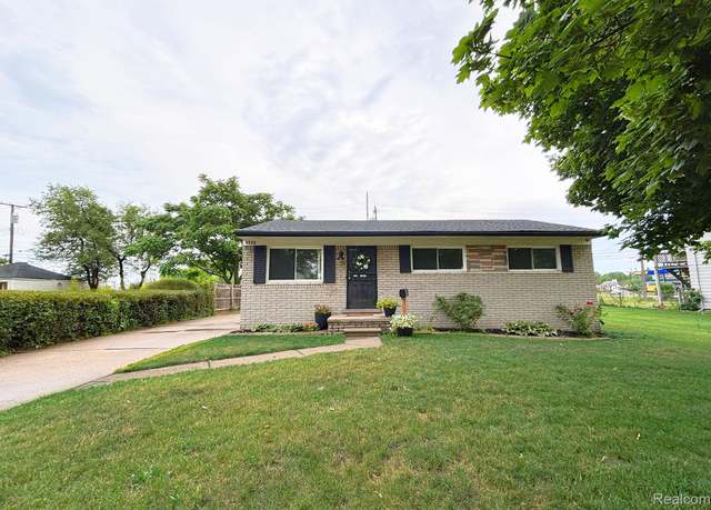 Property at 8220 Rivard Ave, Warren, MI 48089, 3 beds, 1 bath