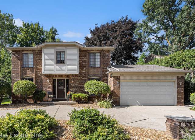 Property at 4336 Reilly Dr, Troy, MI 48085, 4 beds, 2.5 baths