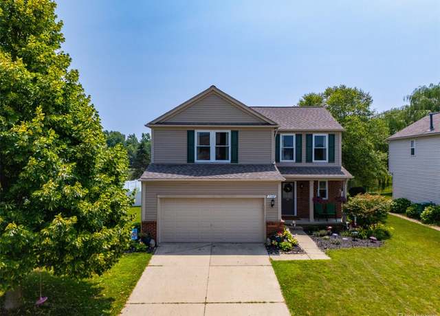 Property at 7168 Roxbury Dr, Ypsilanti, MI 48197, 4 beds, 2.5 baths