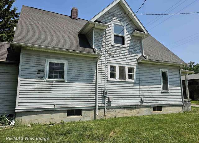 Property at 623 S Andre St, Saginaw, MI 48602, 4 beds, 1 bath