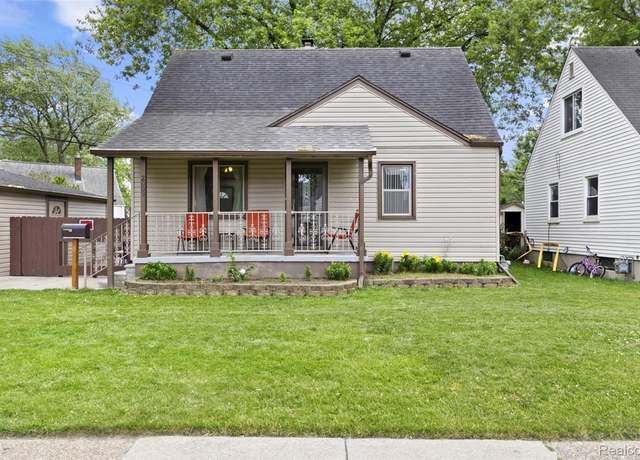 Property at 2009 Thomas St, Lincoln Park, MI 48146, 4 beds, 2 baths