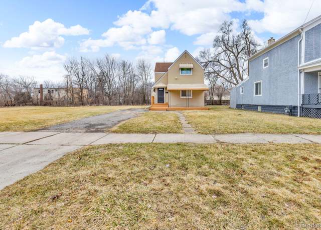 Property at 418 S Washington St, Ypsilanti, MI 48197, 4 beds, 2 baths