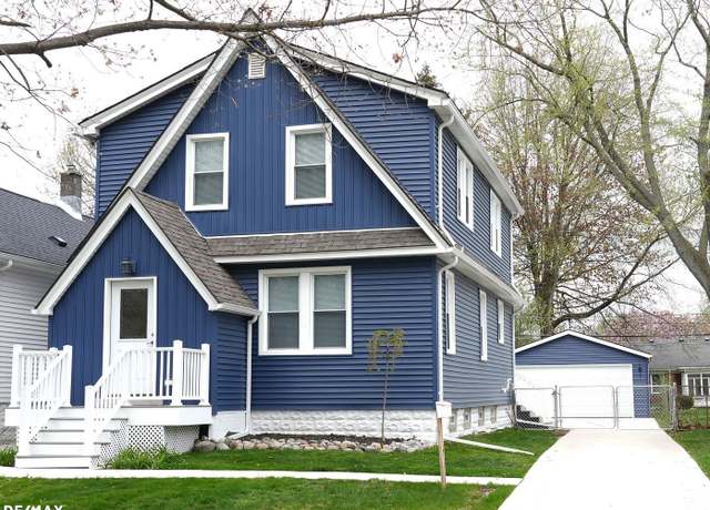 Property at 1374 Anita Ave, Grosse Pointe Woods, MI 48236, 3 beds, 1.5 baths