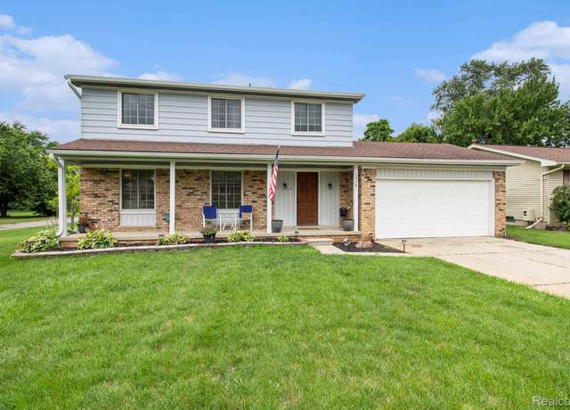 Property at 1379 Norfolk Ave, Grand Blanc, MI 48439, 4 beds, 1.5 baths