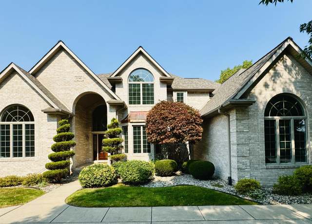 Property at 3740 Prairie Creek Ln, Saginaw, MI 48603, 4 beds, 3.5 baths