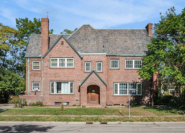 Property at 314 W 5th St, Flint, MI 48502, 7 beds, 7 baths