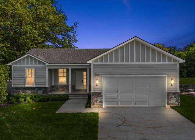 Property at 7268 Elizabeth Lake Rd, Waterford, MI 48327, 3 beds, 2 baths