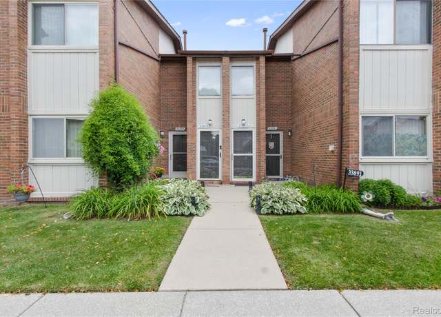 Property at 33905 Pondview Cir, Livonia, MI 48152, 1 bed, 1 bath