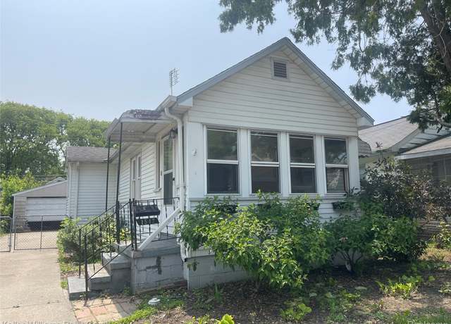 Property at 1542 E Pearl Ave, Hazel Park, MI 48030, 2 beds, 1 bath