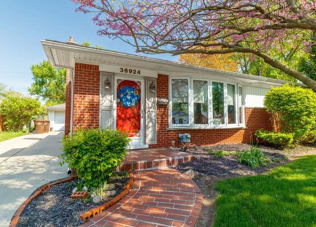 Property at 36924 Thinbark St, Wayne, MI 48184, 3 beds, 2 baths