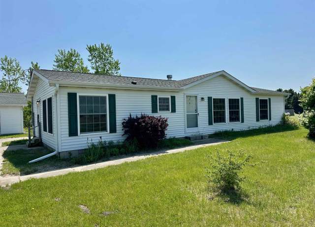 Property at 11145 S Fordney Rd, St Charles, MI 48655, 3 beds, 2.5 baths