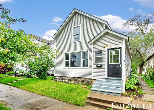 Property at 1219 Quarry Ave NW, Grand Rapids, MI 49504, 3 beds, 1 bath